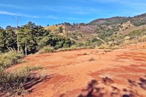 Terreno 1.563m² a venda em Joanópolis