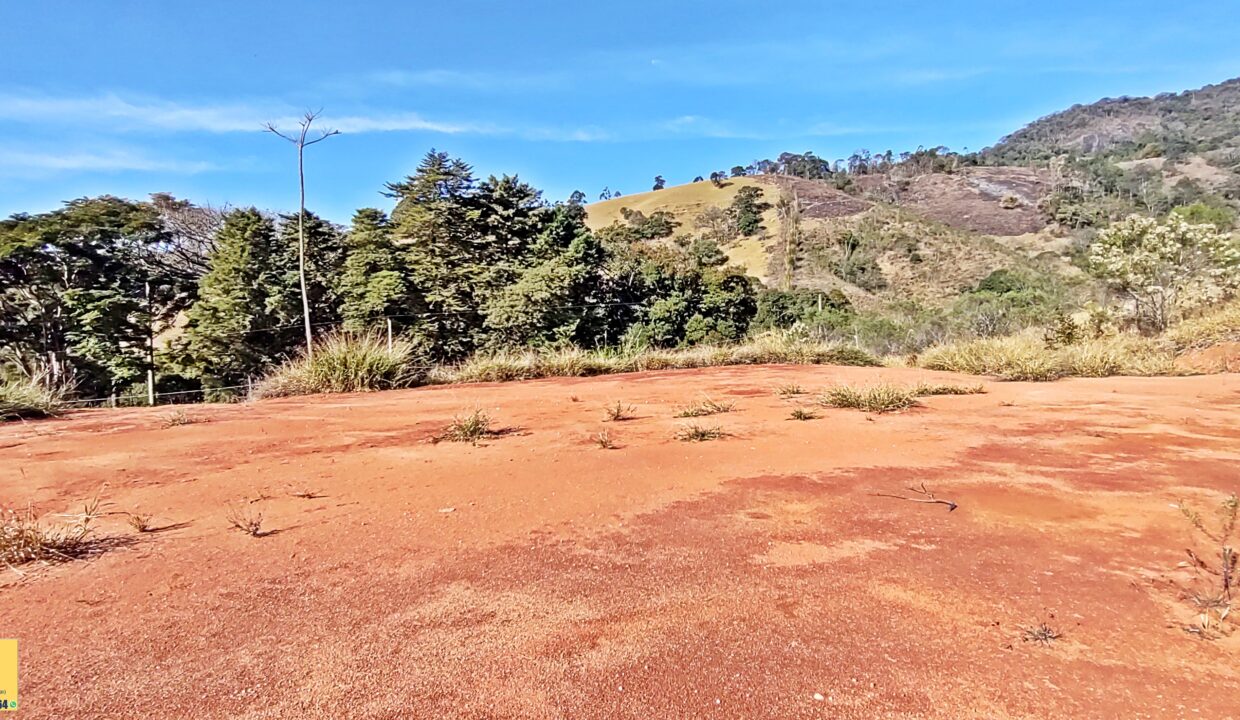 Terreno 1.563m² a venda em Joanópolis-SP (6)