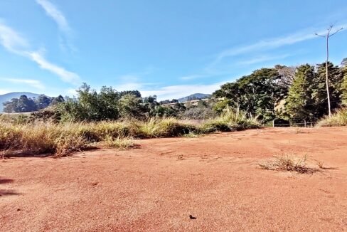 Terreno 1.563m² a venda em Joanópolis-SP (7)