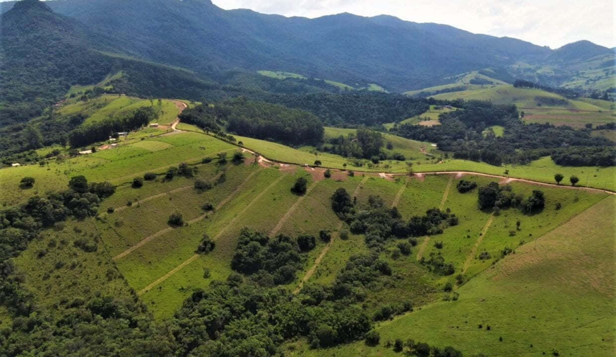 Terreno grandes em Loteamento para formação de chácaras a venda em Joanópolis (8.000m² a 16.000m²) (3)