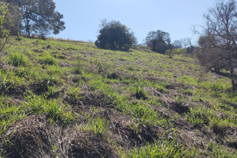 terreno grande a venda em joanópolis vista para montanhas 9.000m, pagamento facilitado (5)