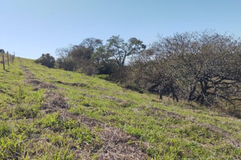 terreno grande a venda em joanópolis vista para montanhas 9.000m, pagamento facilitado (7)