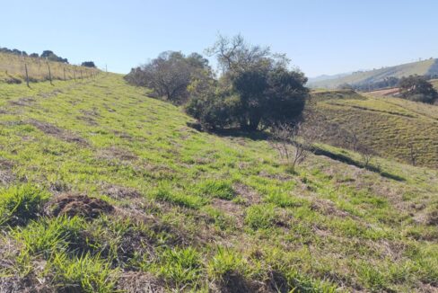 terreno grande a venda em joanópolis vista para montanhas 9.000m, pagamento facilitado (8)