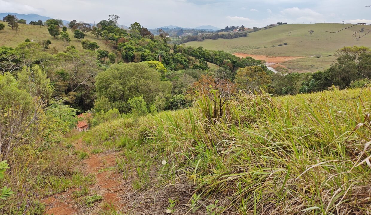 Chácara 4.910m², Próximo A Represa, A Venda Em Joanópolis-sp (11)