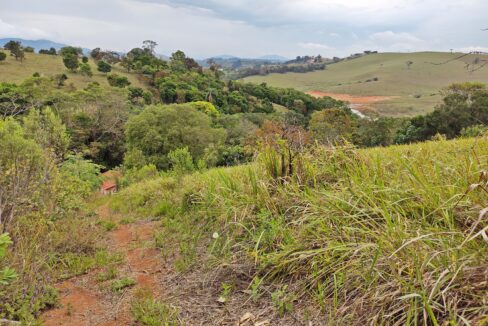 Chácara 4.910m², Próximo A Represa, A Venda Em Joanópolis-sp (11)