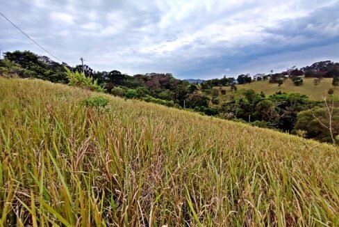 Chácara 4.910m², Próximo A Represa, A Venda Em Joanópolis-sp (3)