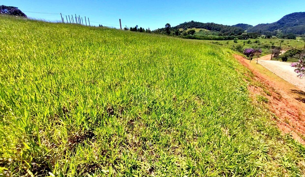 Terreno a venda na represa do Jaguari, condominio represa das serras em Vargem SP (6)