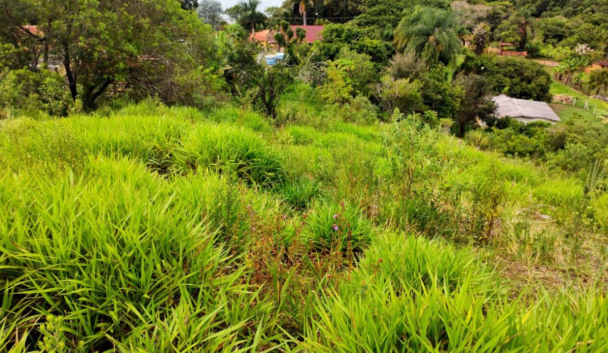 terreno grande 6.000 m² vista para a represa jaguari a venda em joanópolis (16)