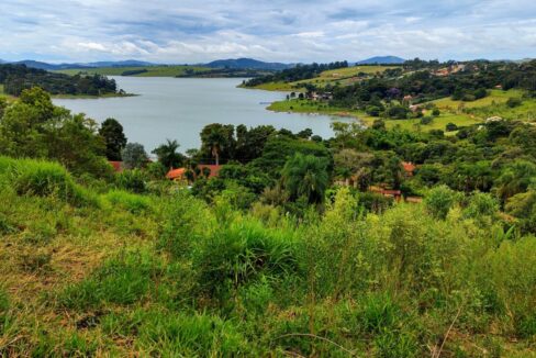 Terreno 6.249 m² vista para a represa