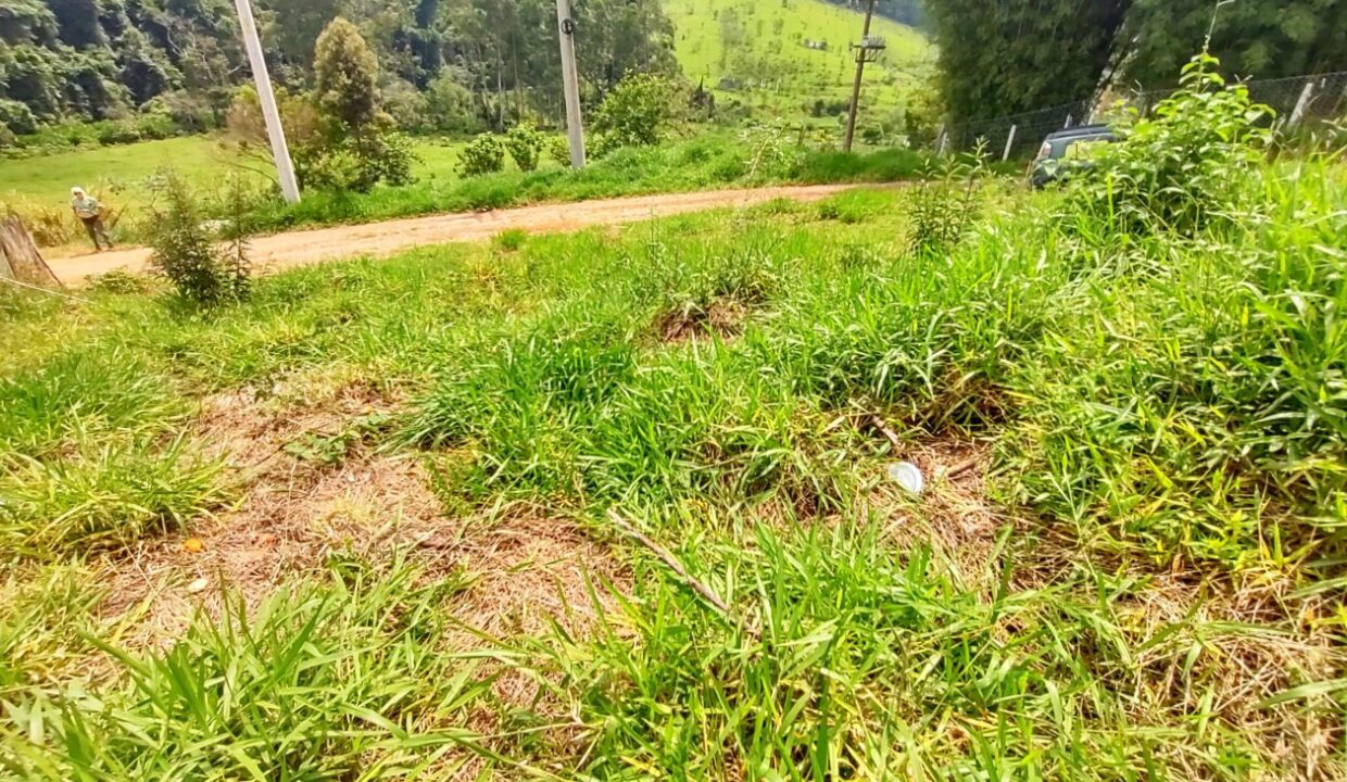 Terreno barato a venda joanópolis estrada cachoeira dos pretos (5)