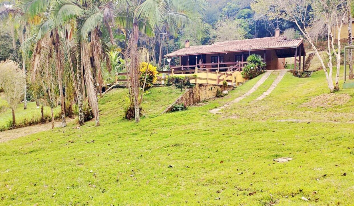 chácara-casa-pé na água a venda represa Jaguari interior SP Joanópolis (32)